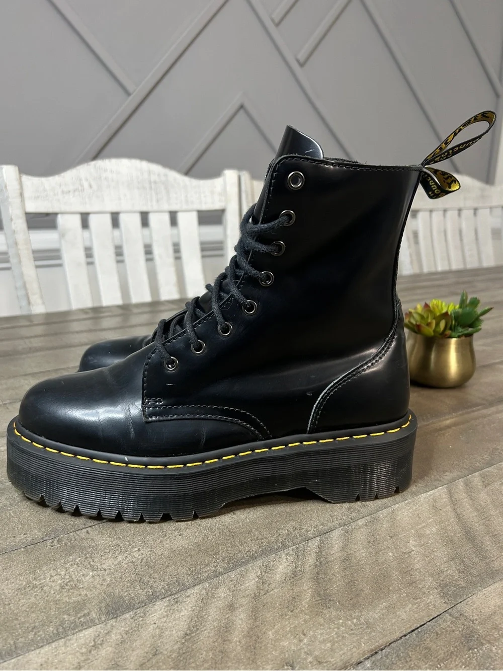 Dr. Martens Jadon Smooth Leather Combat Boots Black 8 Eye Men Size 10
